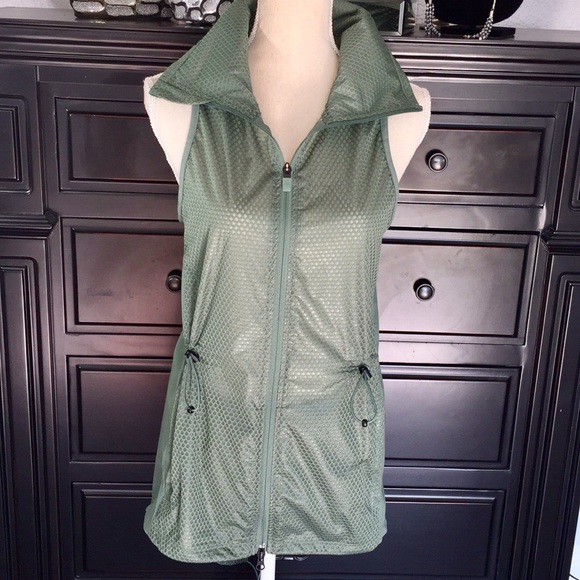 Adidas Vest - Picture 4 of 6